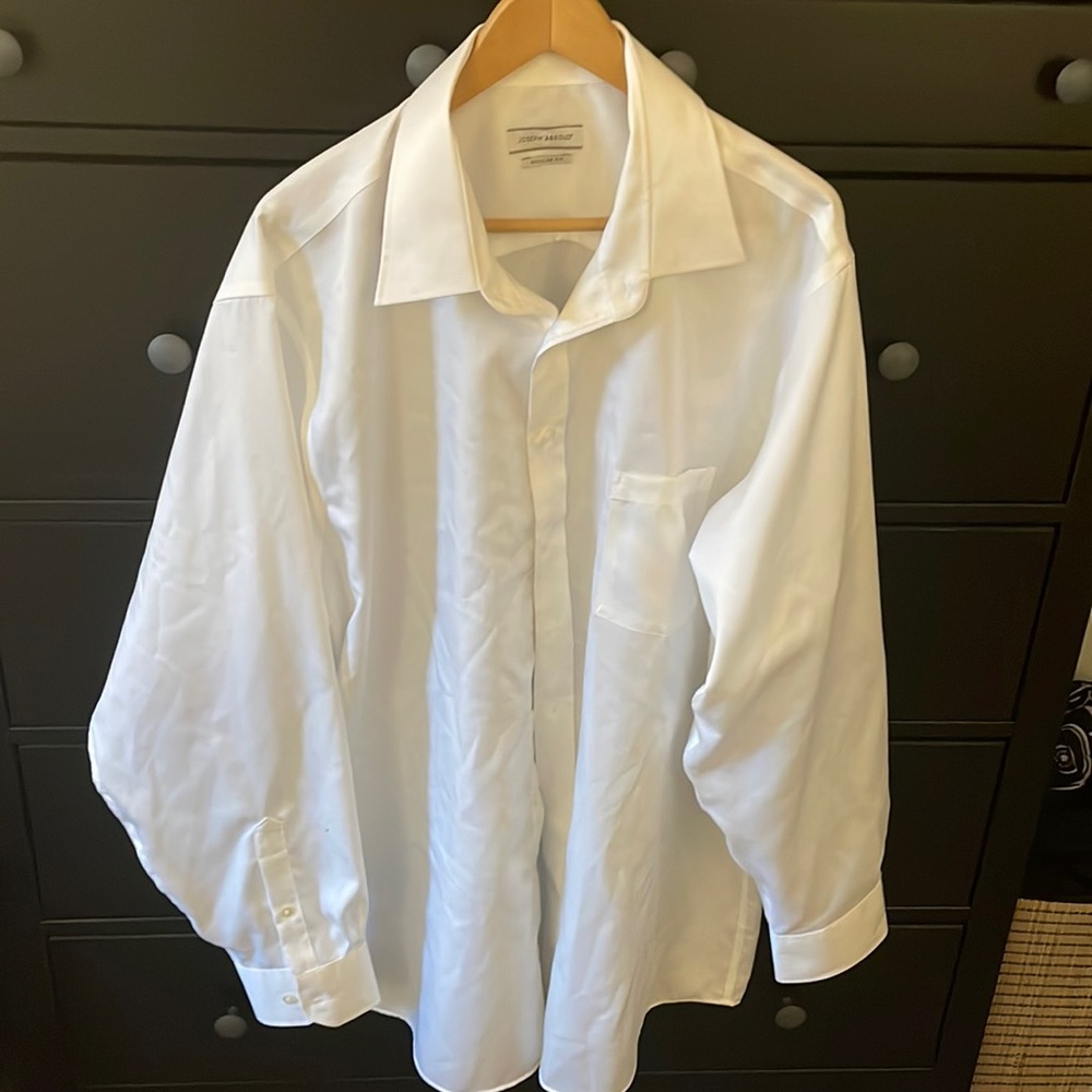 Joseph Abboud regular fit. 18.5 neck. Tall 35/37